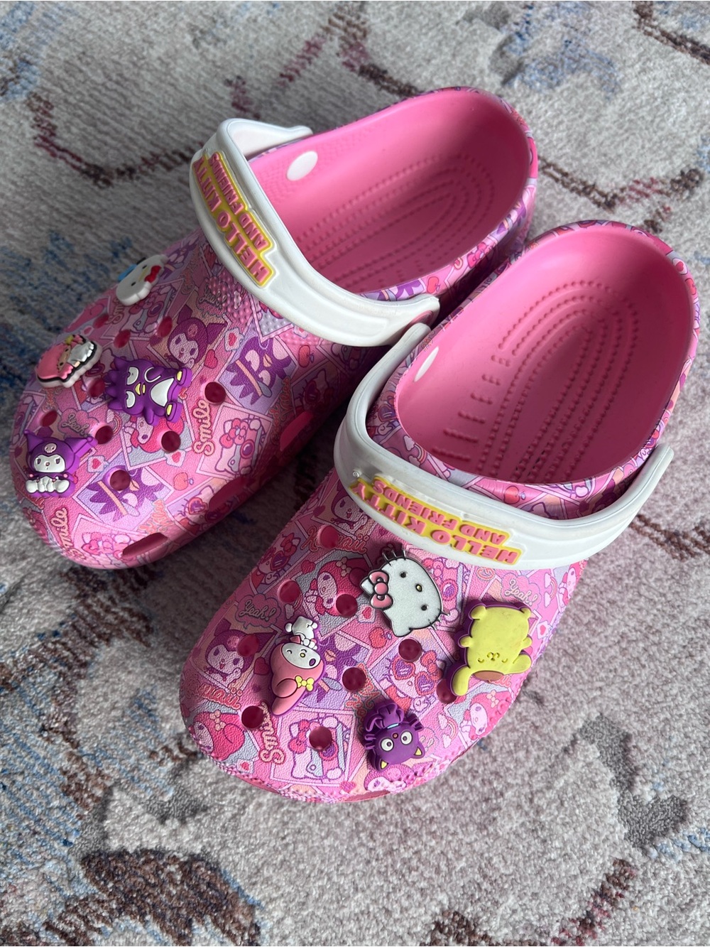 Kids Pink Slip-On Clogs with Cute Character Charms sz 8